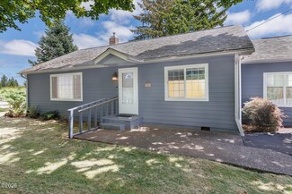 301 Elk City Rd, Toledo, OR 97391