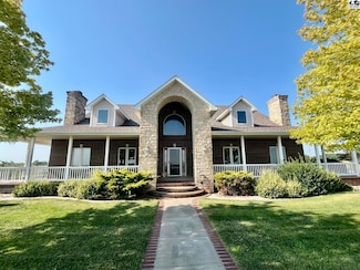 1310 E Arlington Rd, Hutchinson, KS 67501