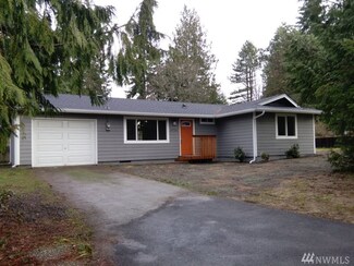 6720 NE Maple St, Suquamish, WA 98392