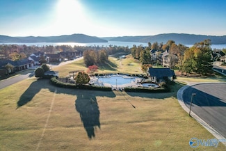 105 Eagle Ridge Dr, Guntersville, AL 35976