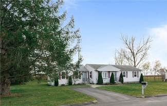 105 Tower Rd, West Warwick, RI 02893