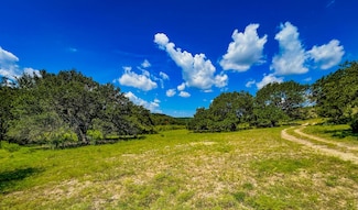 350 Holiday Rd, Comfort, TX 78013