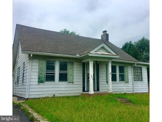 1471 Pennington Rd, Ewing, NJ 08618
