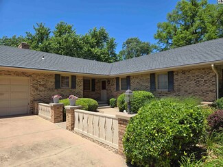 2601 Canterbury Dr, Hutchinson, KS 67502