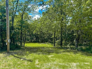 33 & 37 W Sugar Lake Cove, Mound City, KS 66056