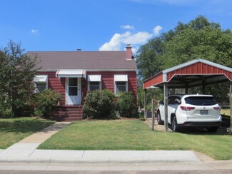 1014 W 4th St, Pratt, KS 67124