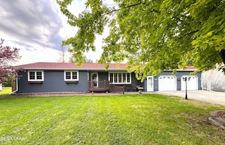 235 N Cavalier St, Pembina, ND 58271