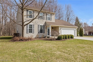 7365 Glenside Ln, Olmsted Falls, OH 44138