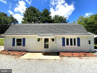 10008 Crystal Falls Dr, Hagerstown, MD 21740
