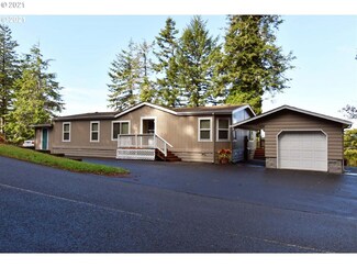 250 Hilltop Dr, Lakeside, OR 97449