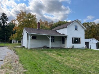 6229 Seufert Rd, Orchard Park, NY 14127