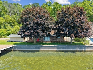 1659 Honoco Rd, Aurora, NY 13026
