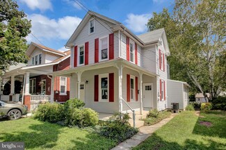 29 N 8th St, Lemoyne, PA 17043