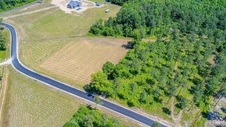 7028 Scotland Woods Rd, Hanover, VA 23069