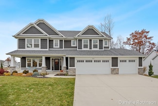 3361 Box Elder Dr, Jenison, MI 49428