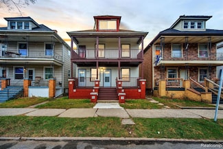 9506 Charest St, HamtraMcK, MI 48212