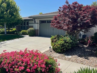 2473 Dutchwood Ln, Manteca, CA 95336