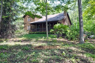 10881 New Rd, Wakarusa, IN 46573