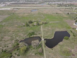 11980 N 145th Ave, Collinsville, OK 74021