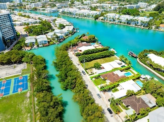7610 Bayside Ln, Miami Beach, FL 33141