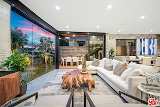 11519 Mississippi Ave, Los Angeles, CA 90025