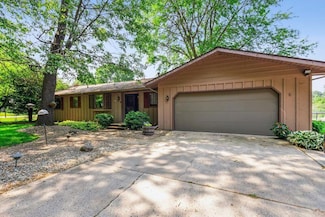 144 Dogwood Dr, La Porte, IN 46350