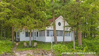 80130 Linden Hills St, Covert, MI 49043