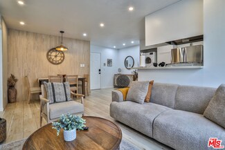 1540 N Bronson Ave Unit 13, Los Angeles, CA 90028