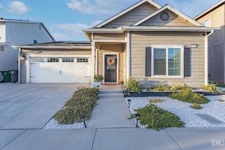 9004 Village Oaks Way, Shafter, CA 93263