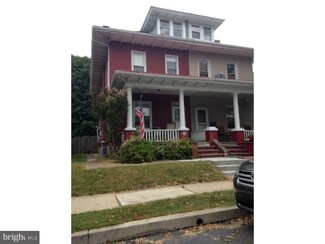 15 Pennsylvania Ave, Shillington, PA 19607
