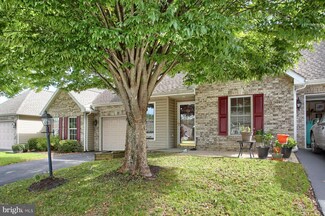 49 Summerfield Dr, Carlisle, PA 17015