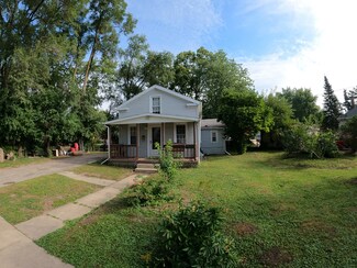 1110 Porter St, Waukegan, IL 60085
