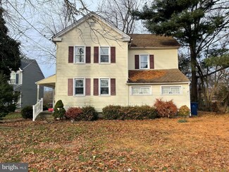 122 S Burnt Mill Rd, Voorhees, NJ 08043