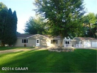 877 877 County Road 3 SE, Osakis, MN 56360