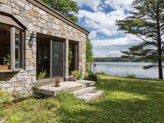 30 Military Ln, Litchfield, ME 04350
