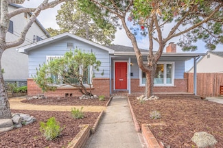 865 Lily St, Monterey, CA 93940