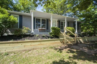 10443 Savannah Ave, Saint Louis, MO 63131