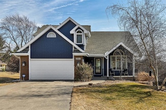 2434 SE 12th St, West Des Moines, IA 50265