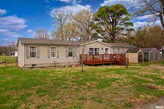 204 N Elm St, Cambria, IL 62915