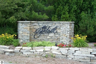 6342 Cedarmere Unit 2, Traverse City, MI 49686