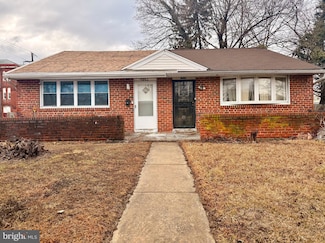 1330 W 2nd St, Chester, PA 19013