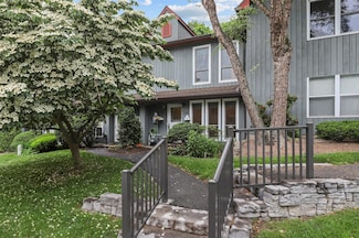 14 Bleakley Dr, Peekskill, NY 10566