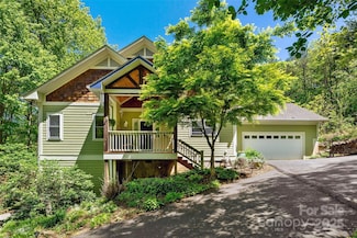 27 Hunting Lodge Dr, Black Mountain, NC 28711