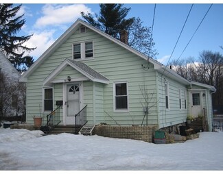 118 Malden St, Worcester, MA 01606