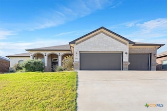 8203 Grand Oaks Ln, Killeen, TX 76542