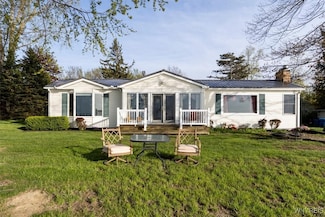 9910 & 9912 Shorecliff Rd, Evans, NY 14006