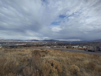 1286 Gathe Dr, Pocatello, ID 83204