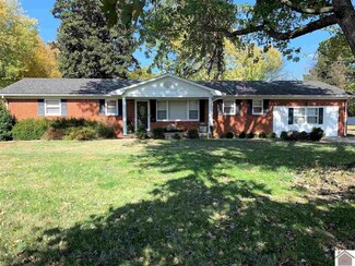 6322 Greenbrae Dr, Paducah, KY 42003