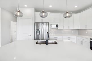 1335 Sapphire Palms Ct, San Leon, TX 77539