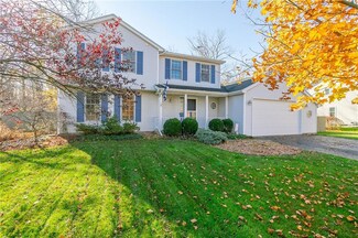 28 Traciann Dr, Hamlin, NY 14464
